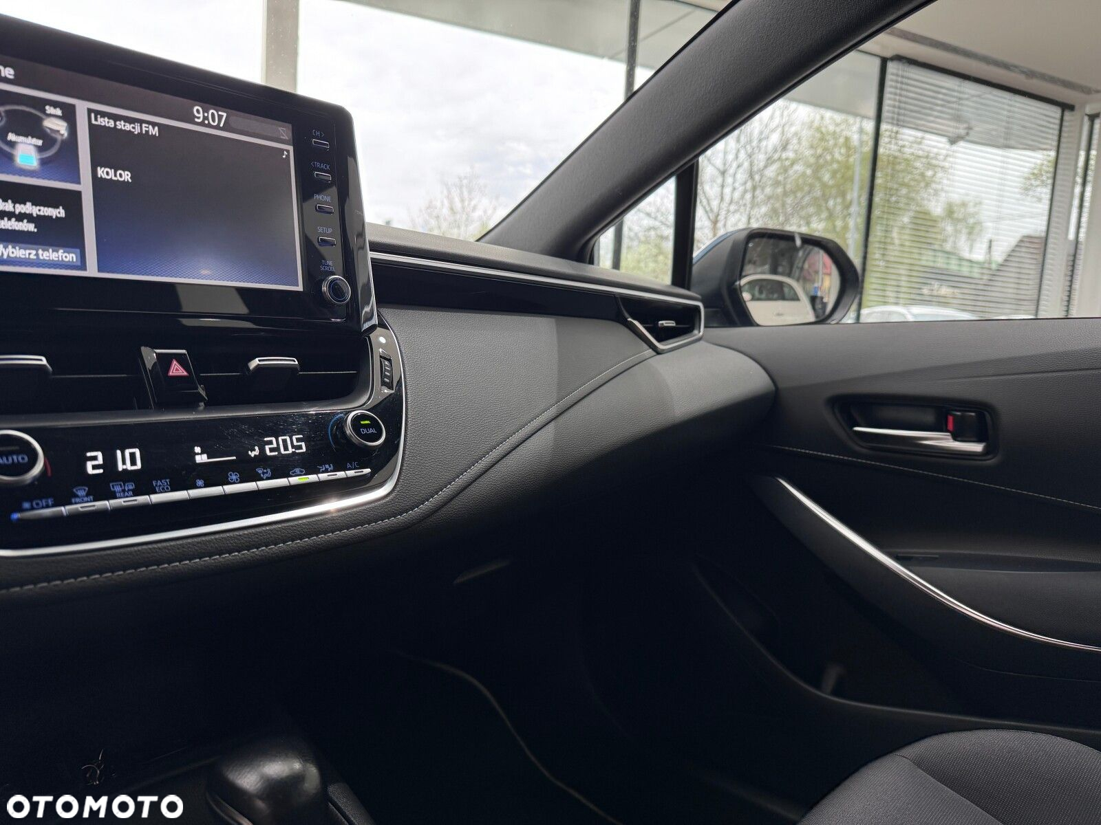 Toyota Corolla - 27