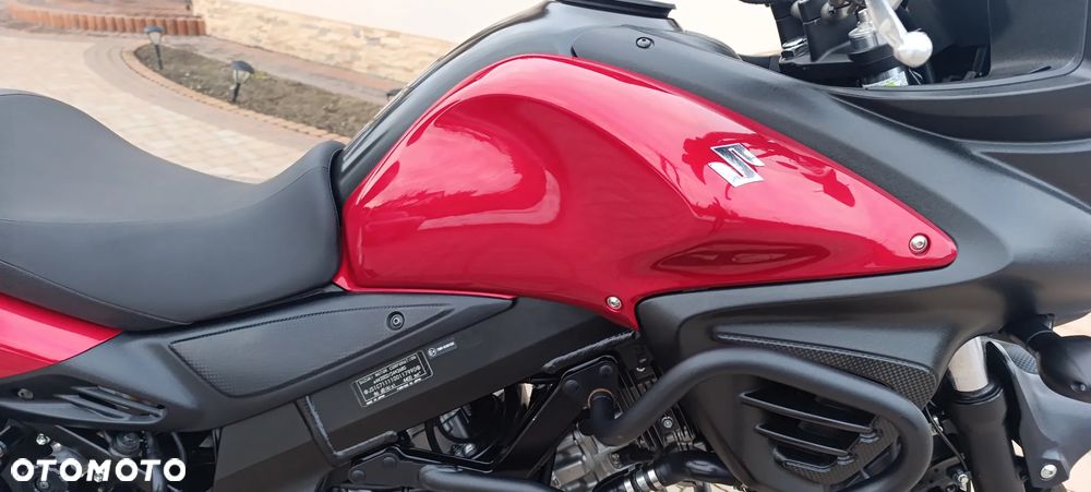 Suzuki V-STROM - 24