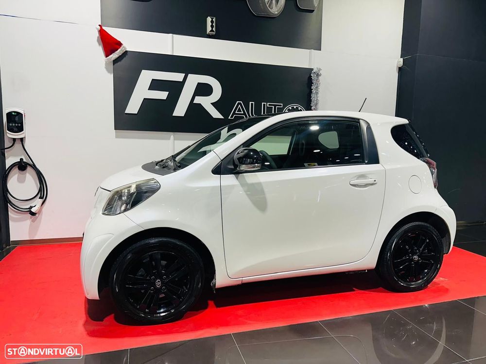 Toyota iQ 1.4 D-4D 2 EP+NAVI+Bluetooth - 3