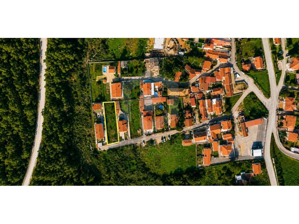 Terreno urbano com 607m² para construção em Pedreiras, Sesimbra. - Grande imagem: 2/13