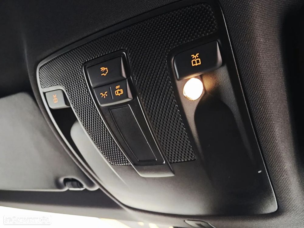 Mercedes-Benz A 180 (BlueEFFICIENCY) 7G-DCT AMG Sport - 40