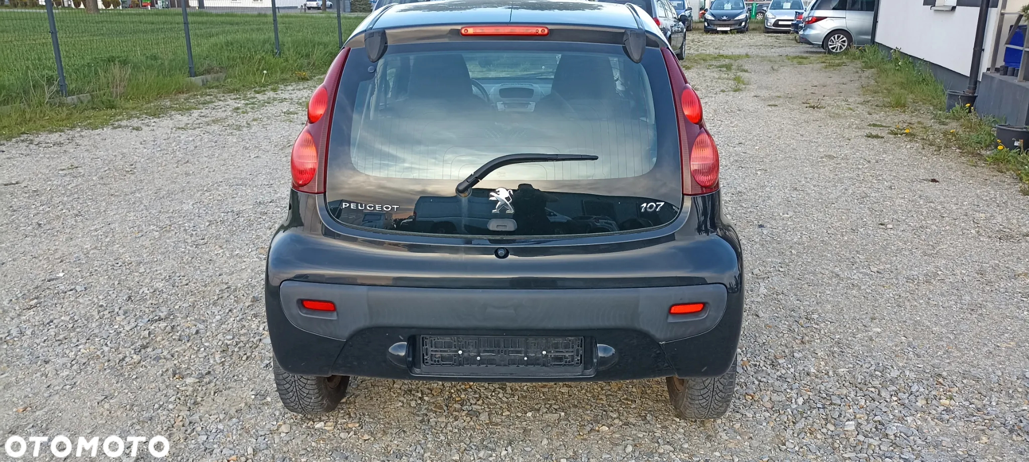 Peugeot 107 1.0 Happy - 13