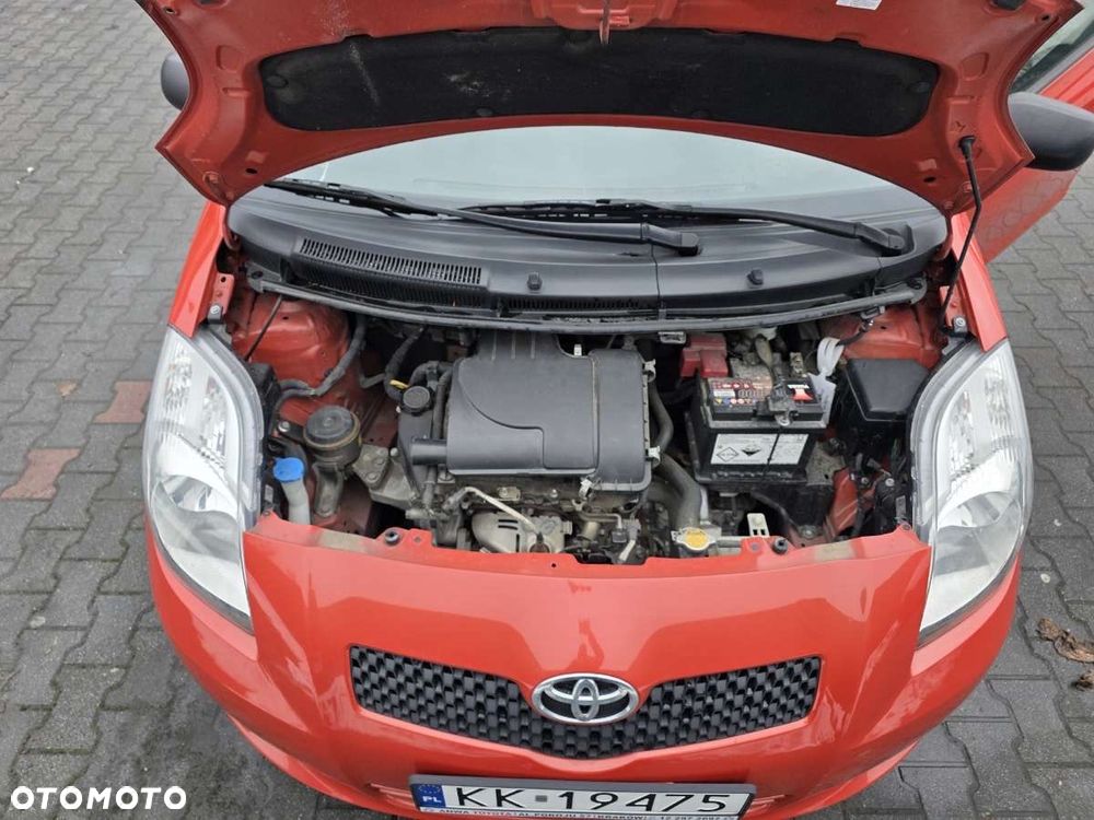 Toyota Yaris 1.0 Terra - 6