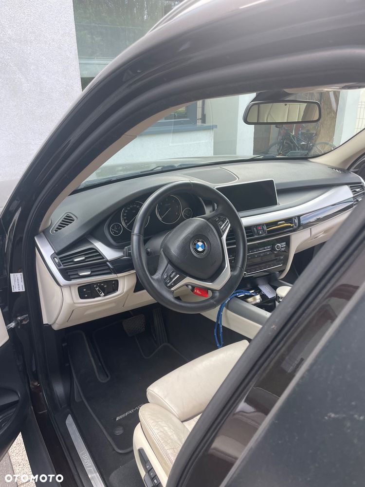 BMW X5 xDrive25d - 12
