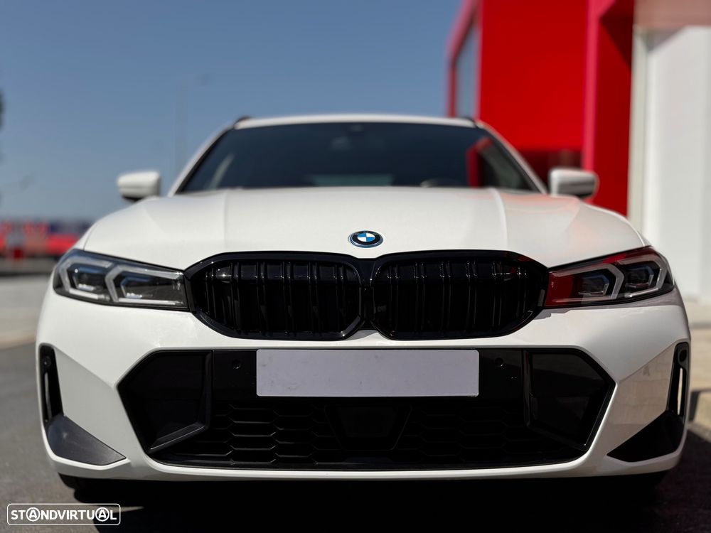 BMW 330 e Aut. M Sport - 20