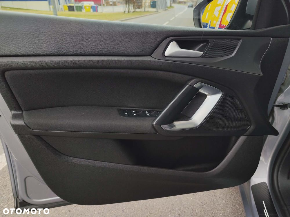 Peugeot 308 BlueHDi 130 Stop & Start Allure - 36