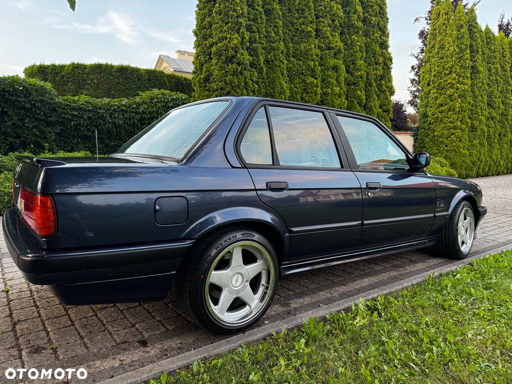 BMW Seria 3 - 36