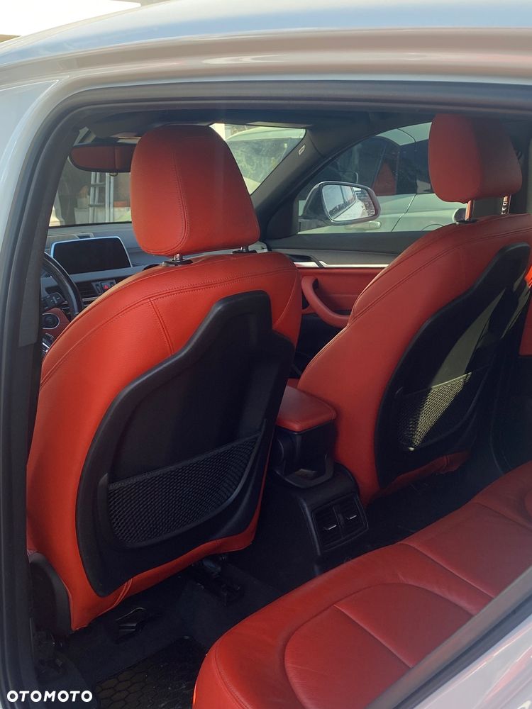 BMW X2 xDrive20i - 27