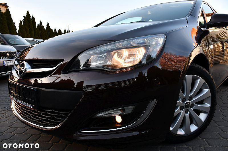Opel Astra 1.4 Turbo Edition - 29