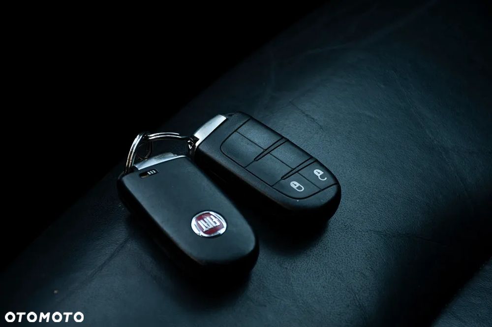 Fiat Freemont 2.0 Multijet 16V DPF Automatik Allrad Black Code - 30