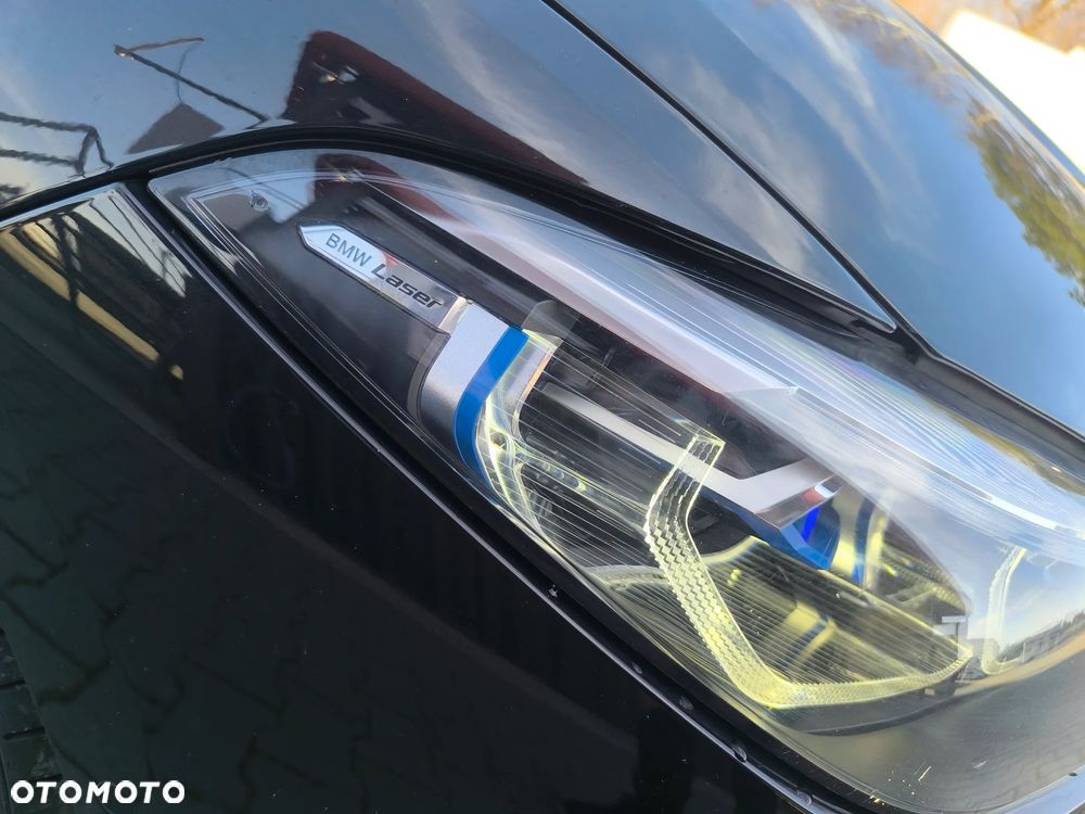BMW Seria 8 - 17
