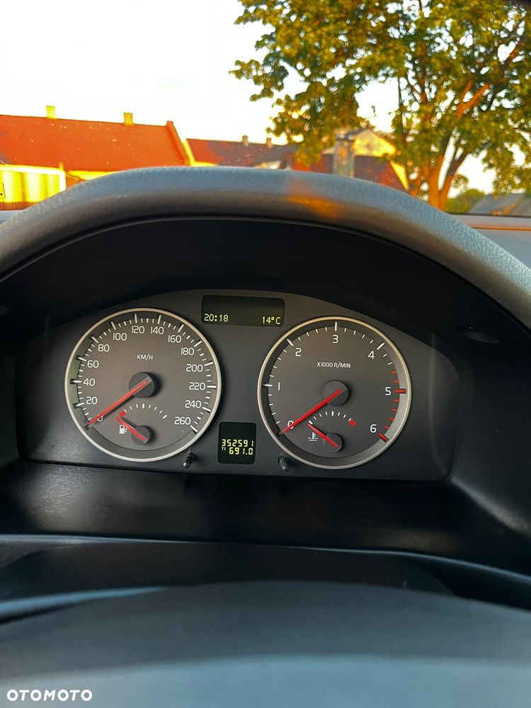 Volvo S40 2.0D - 11