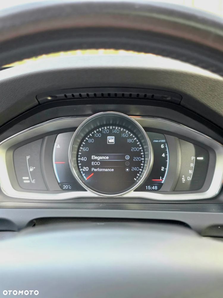 Volvo V60 T6 AWD Summum - 21