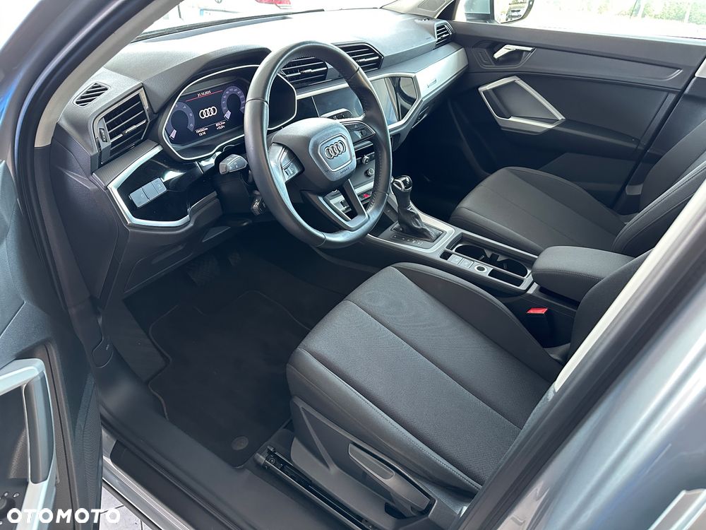 Audi Q3 35 TDI S tronic - 33
