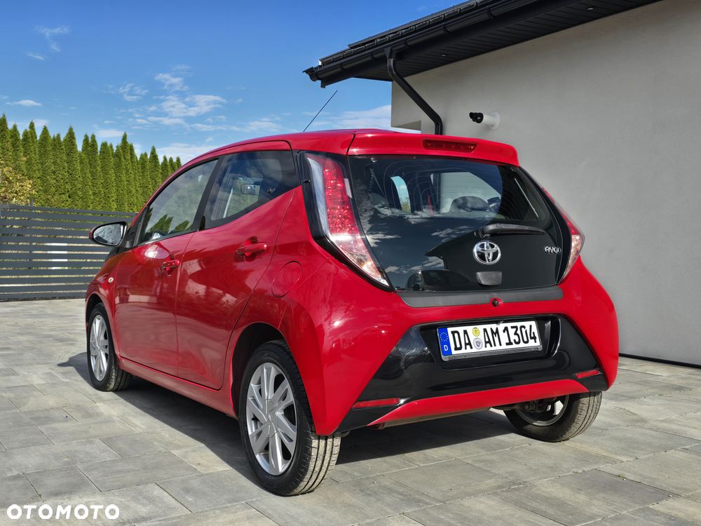Toyota Aygo x-clusiv - 4