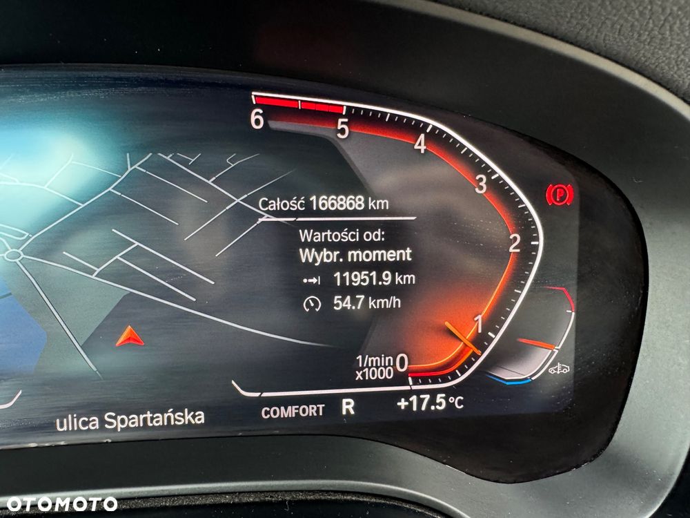 BMW Seria 5 518d - 29