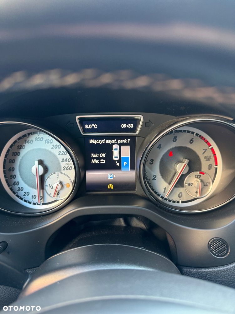 Mercedes-Benz CLA 200 - 21