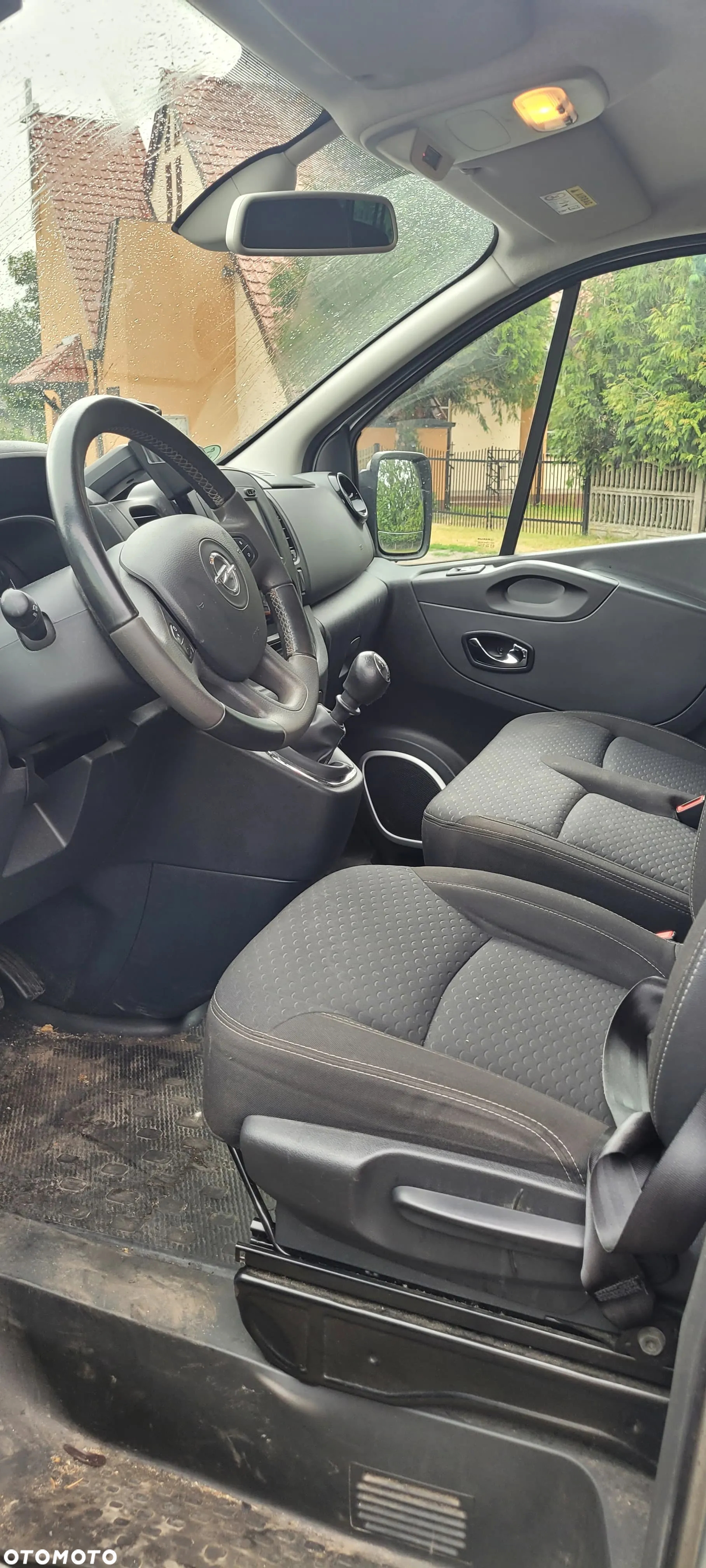 Opel Vivaro - 12