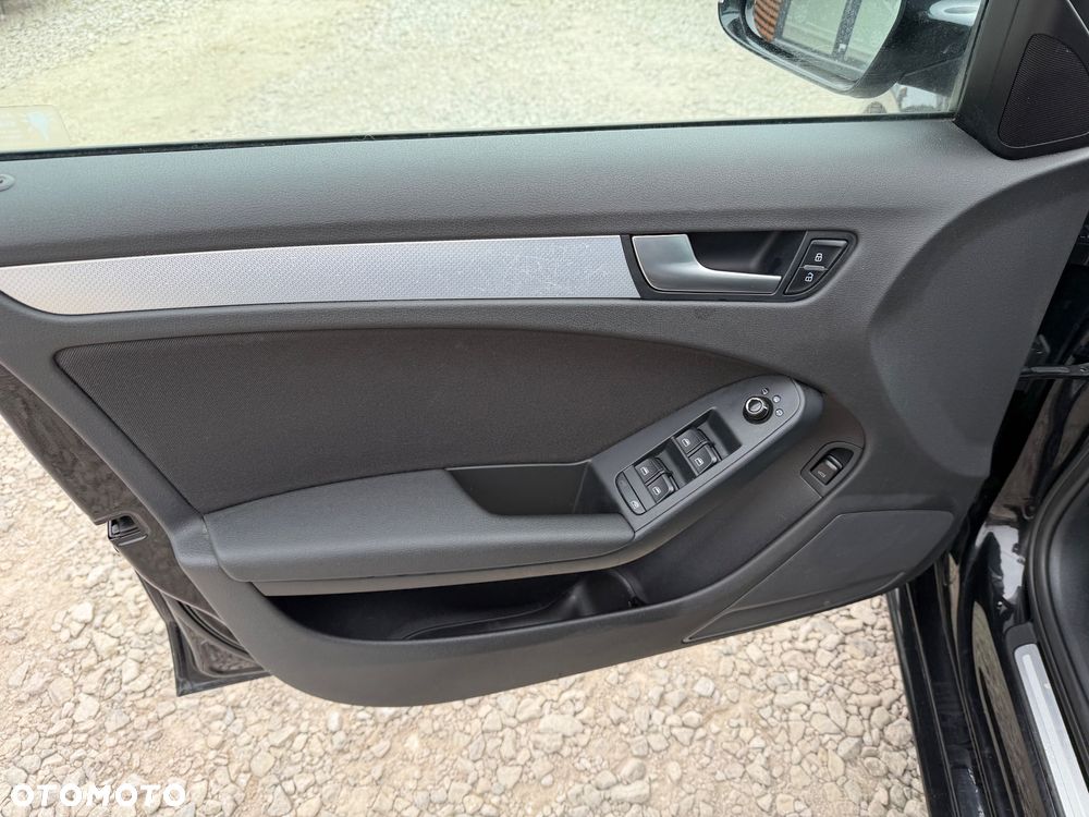 Audi A4 Limousine 2.0 TDI DPF quattro Attraction - 29