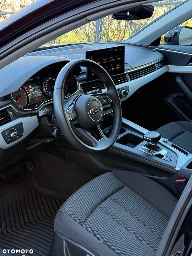 Audi A4 Avant 35 TFSI S tronic S line - 13