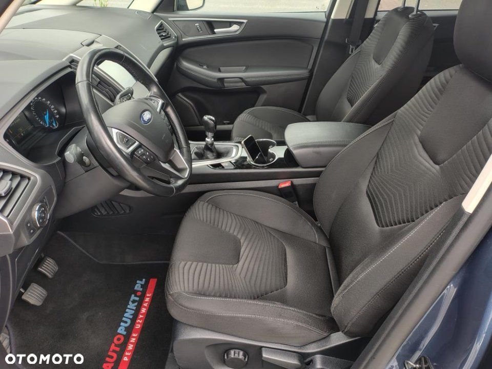 Ford S-Max - 17