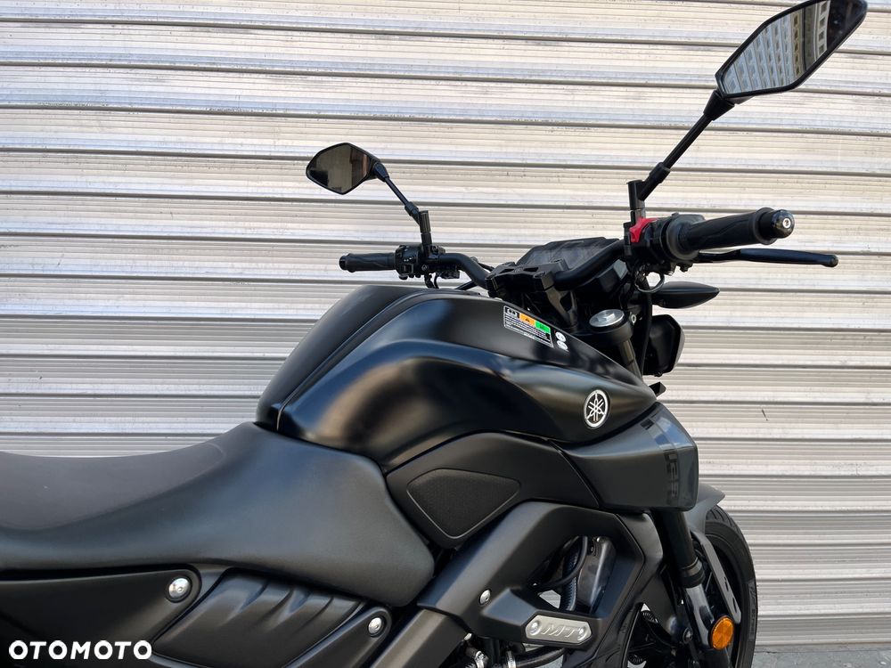 Yamaha MT - 17