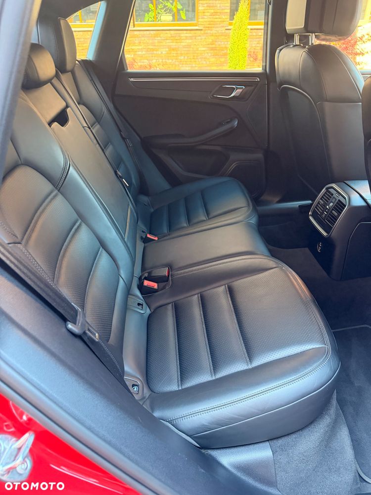 Porsche Macan - 11