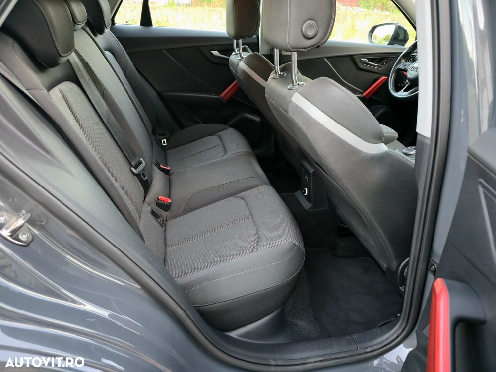 Audi Q2 1.6 TDI S tronic sport - 11