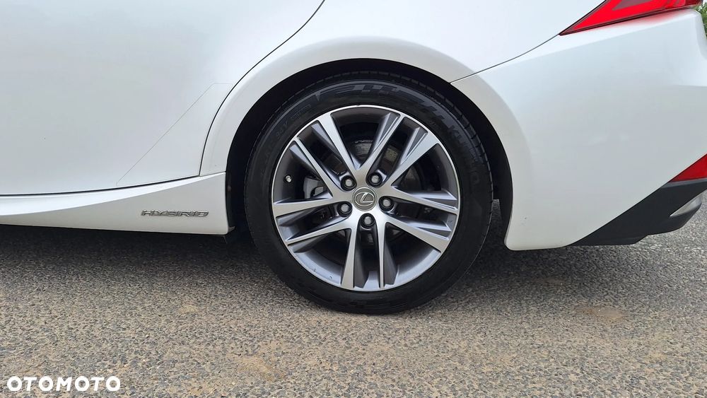 Lexus IS 300h Elegance - 3