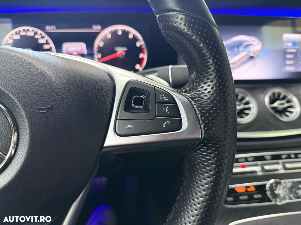 Mercedes-Benz E 400 4Matic 9G-TRONIC AMG Line - 17