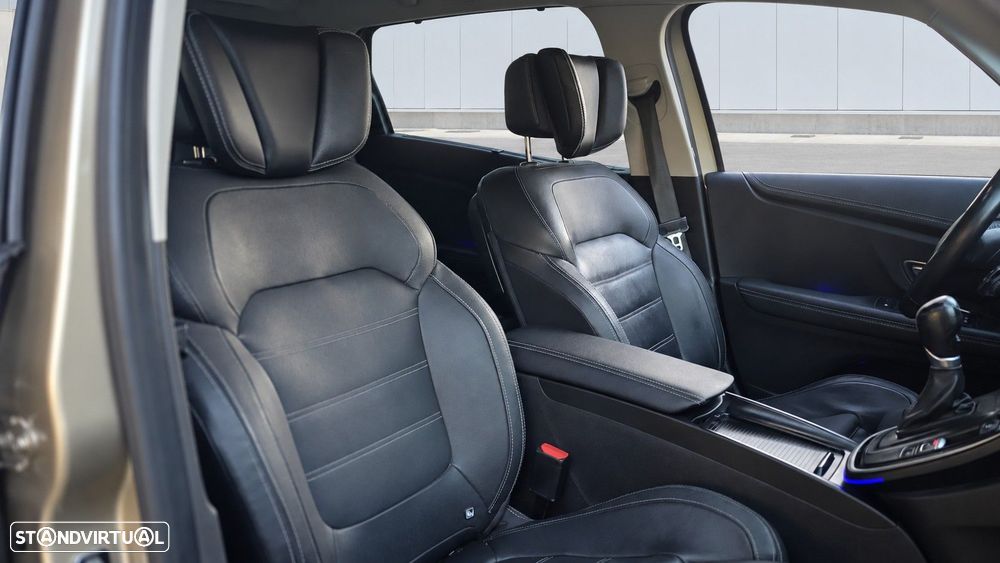 Renault Grand Scénic 1.6 dCi Bose Edition EDC SS - 19