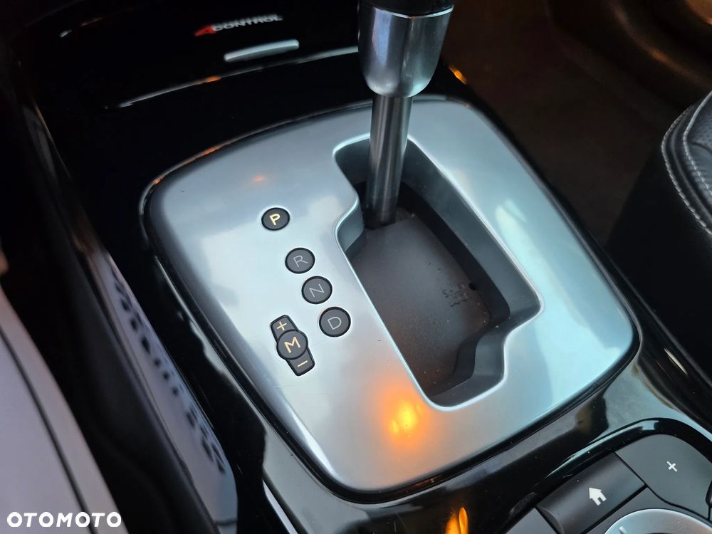 Renault Laguna dCi 175 FAP Bose Edition - 38