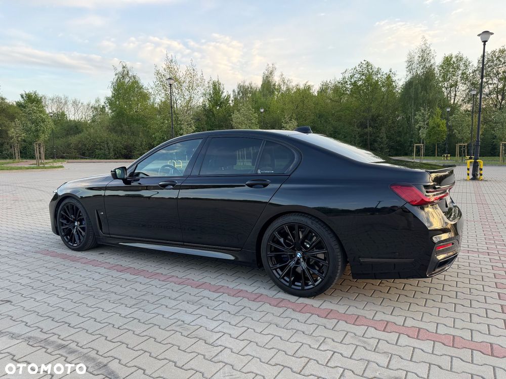 BMW Seria 7 730d xDrive sport - 14