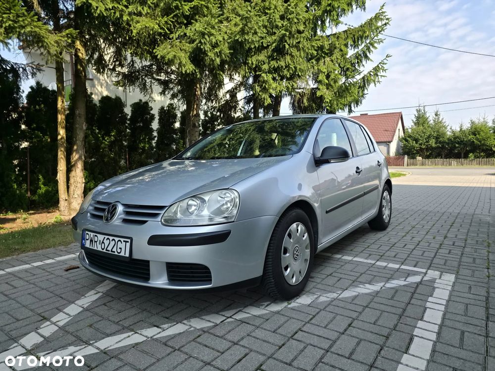 Volkswagen Golf - 1