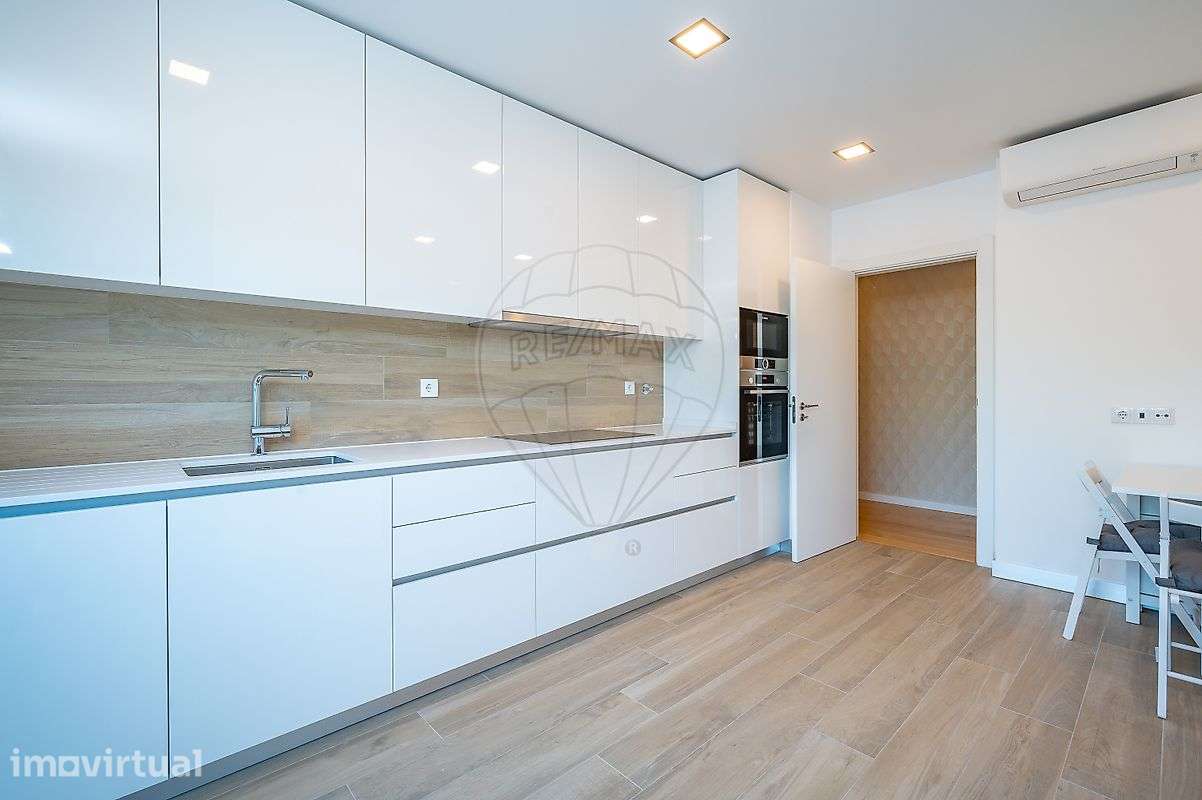 Apartamento T4 para arrendamento - Grande imagem: 2/49