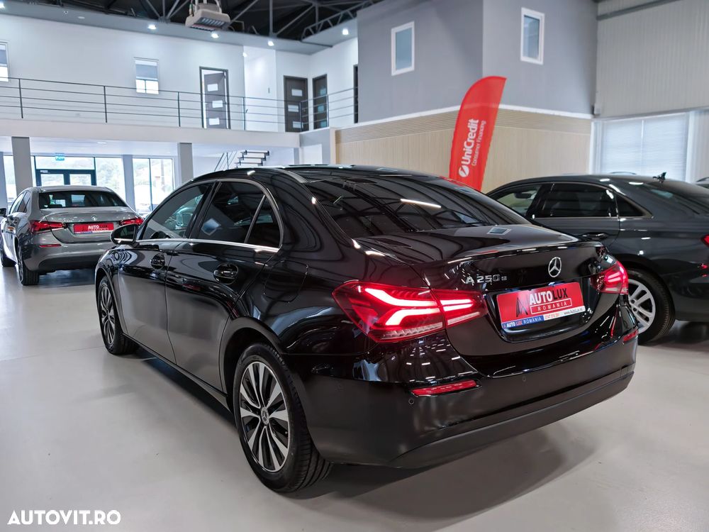 Mercedes-Benz A 250 e 8G-DCT - 5