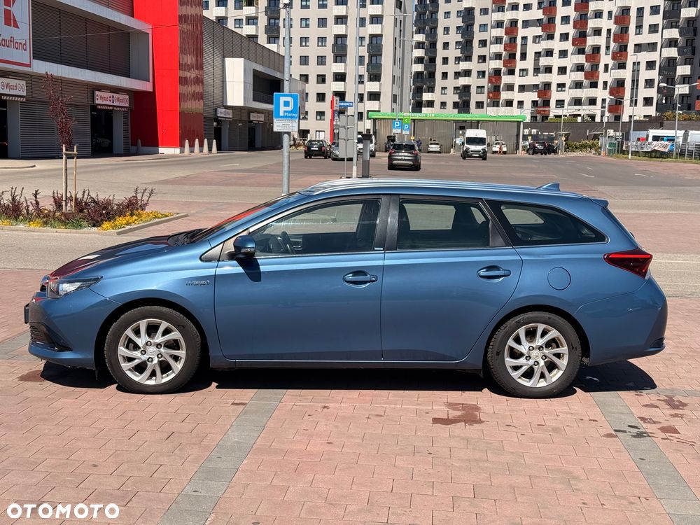 Toyota Auris - 4