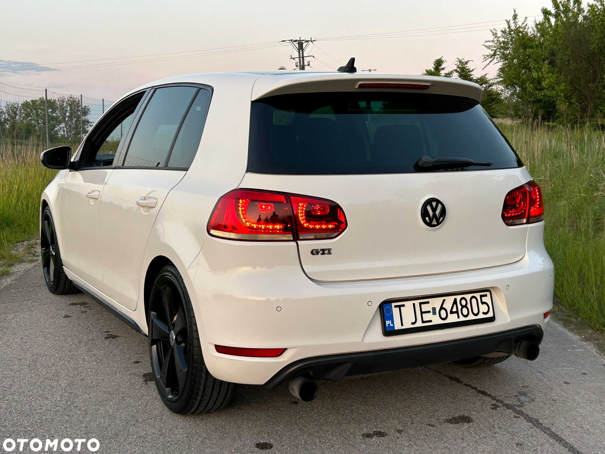 Volkswagen Golf VI 2.0 TSI GTI - 3