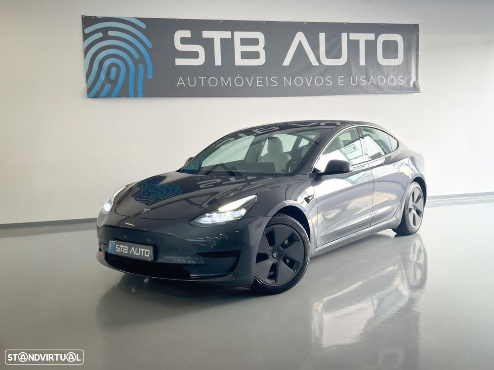 Tesla Model 3 - 1