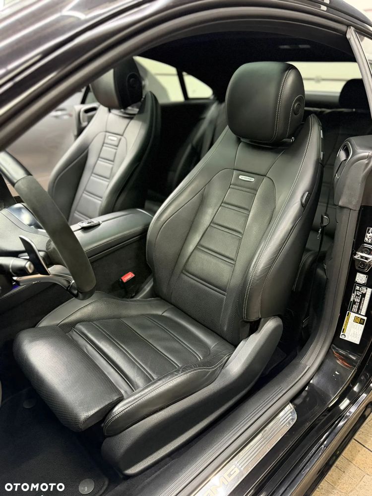 Mercedes-Benz Klasa E AMG 53 4Matic AMG Speedshift 9G-TRONIC - 33