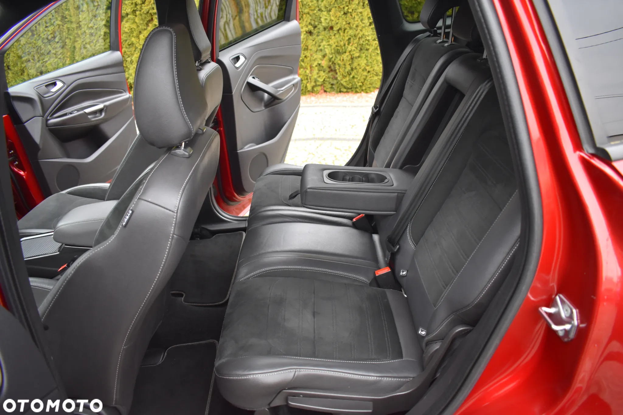Ford Kuga 1.5 EcoBoost 2x4 ST-Line - 33