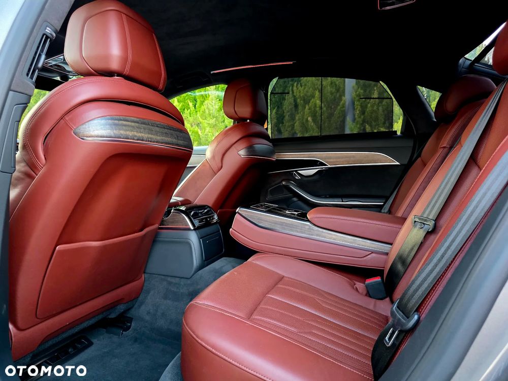Audi A8 - 10