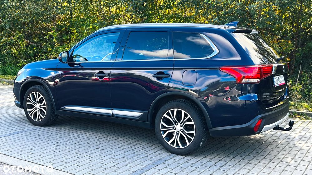 Mitsubishi Outlander 2016 photo 3