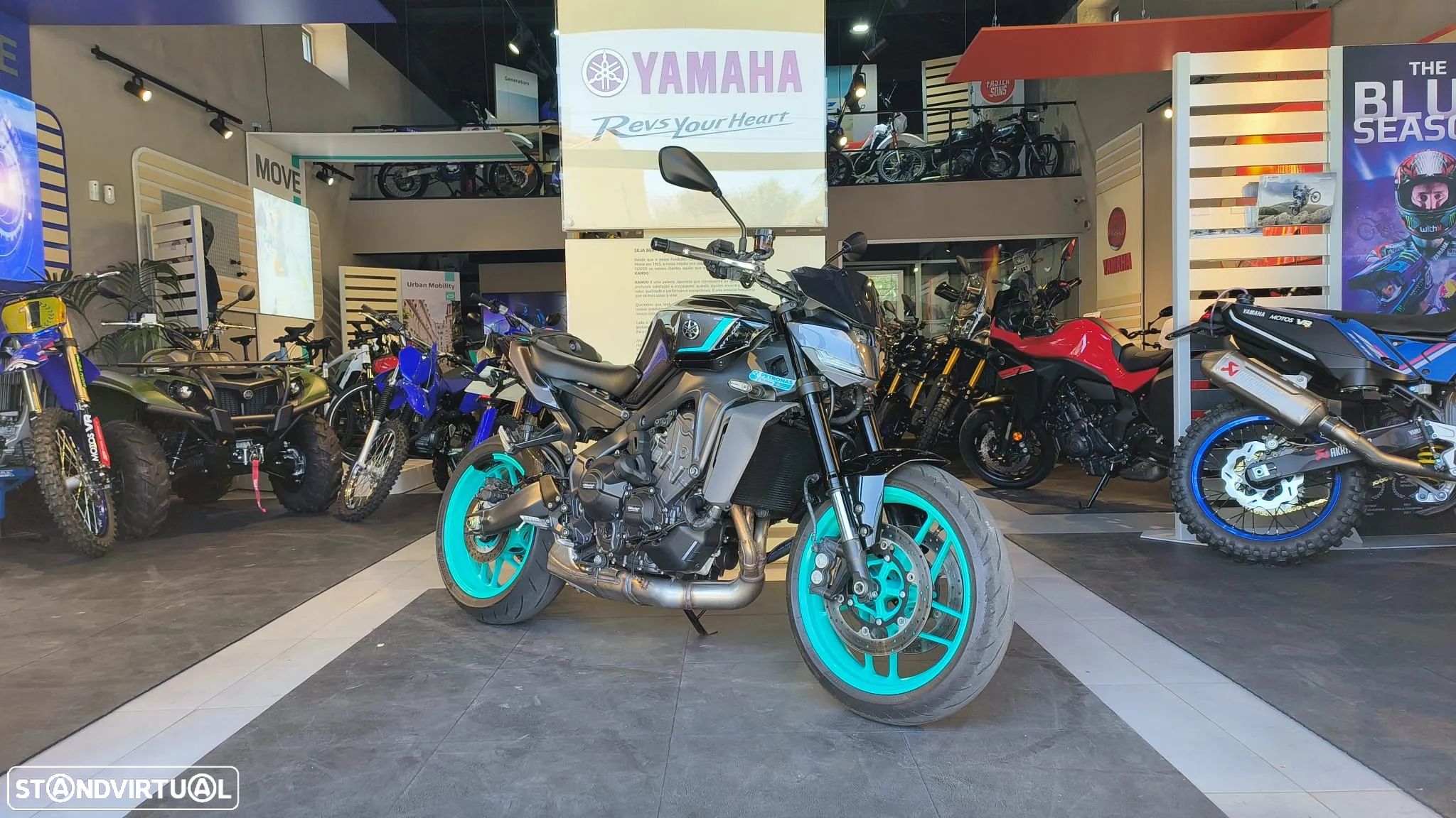 Yamaha MT-09 Y-AMT (caixa automática) - 1