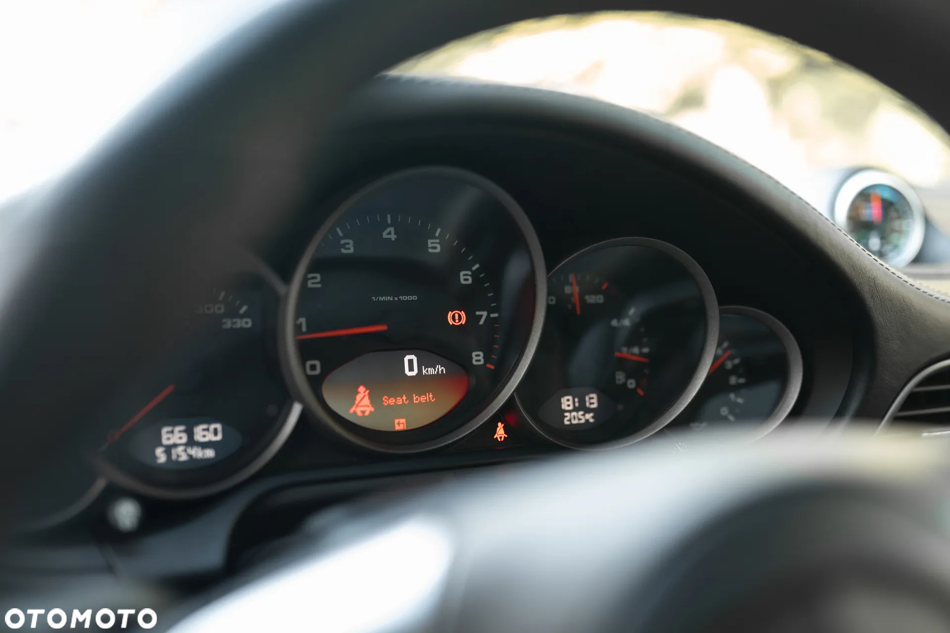 Porsche 911 Carrera 4 - 14