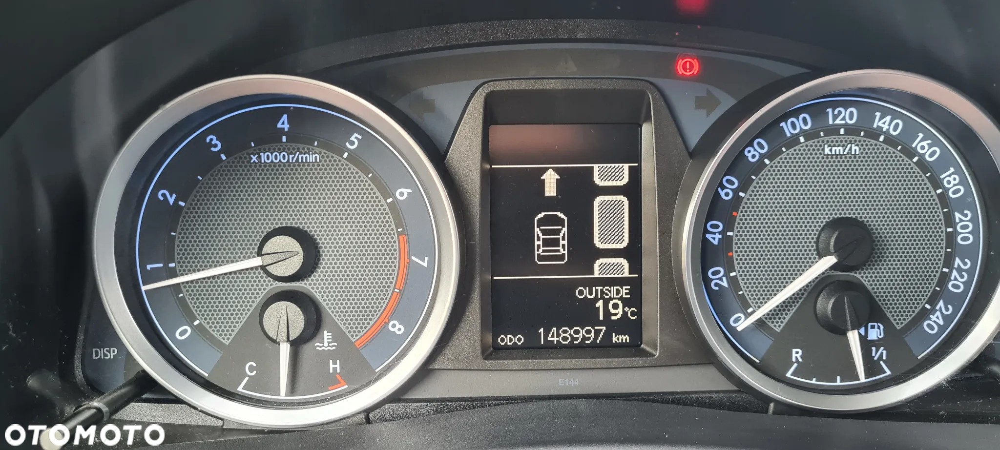 Toyota Auris 1.6 Premium - 32