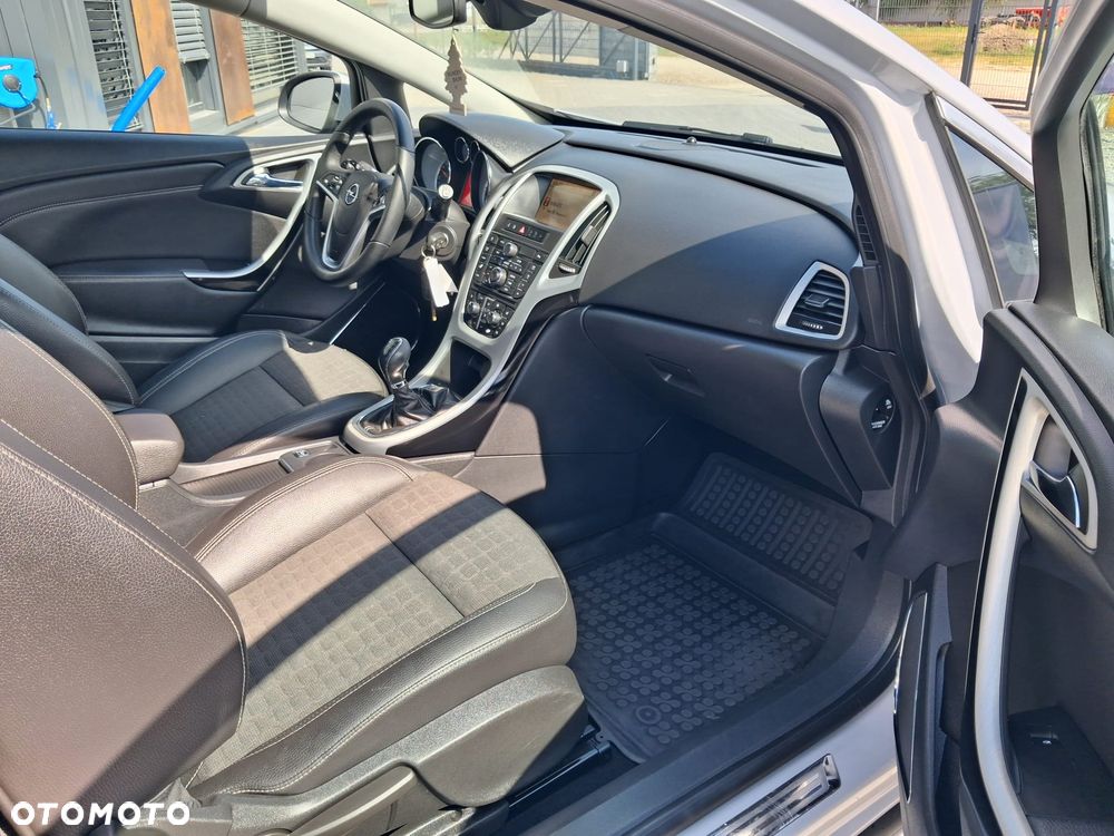 Opel Astra - 12