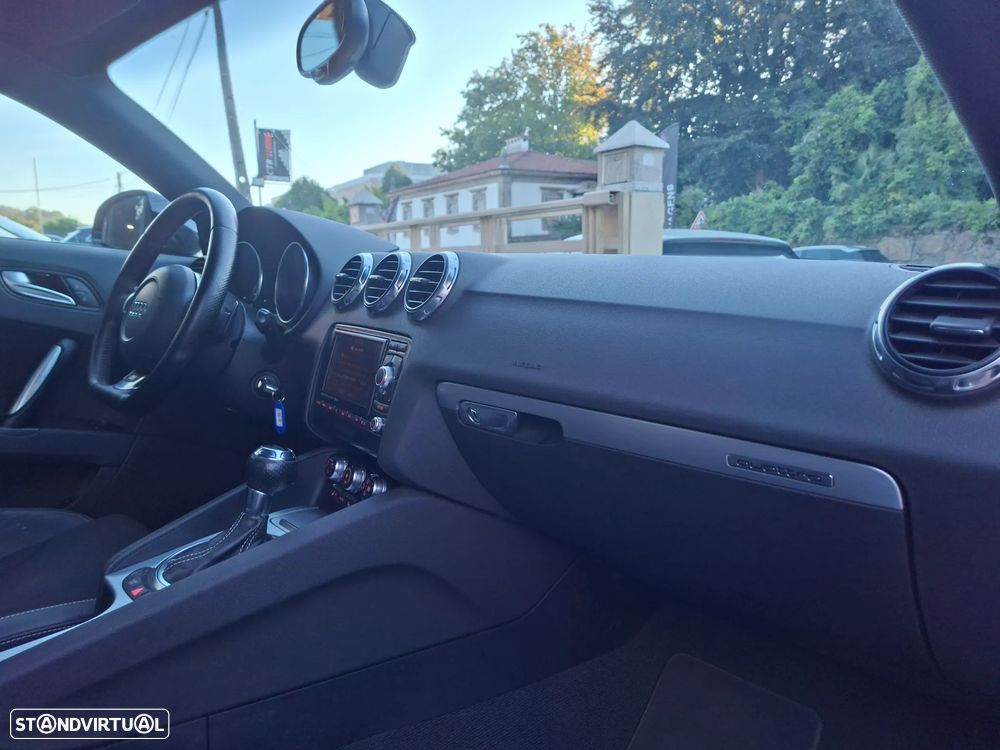 Audi TT Coupé 2.0 TFSI S tronic - 24