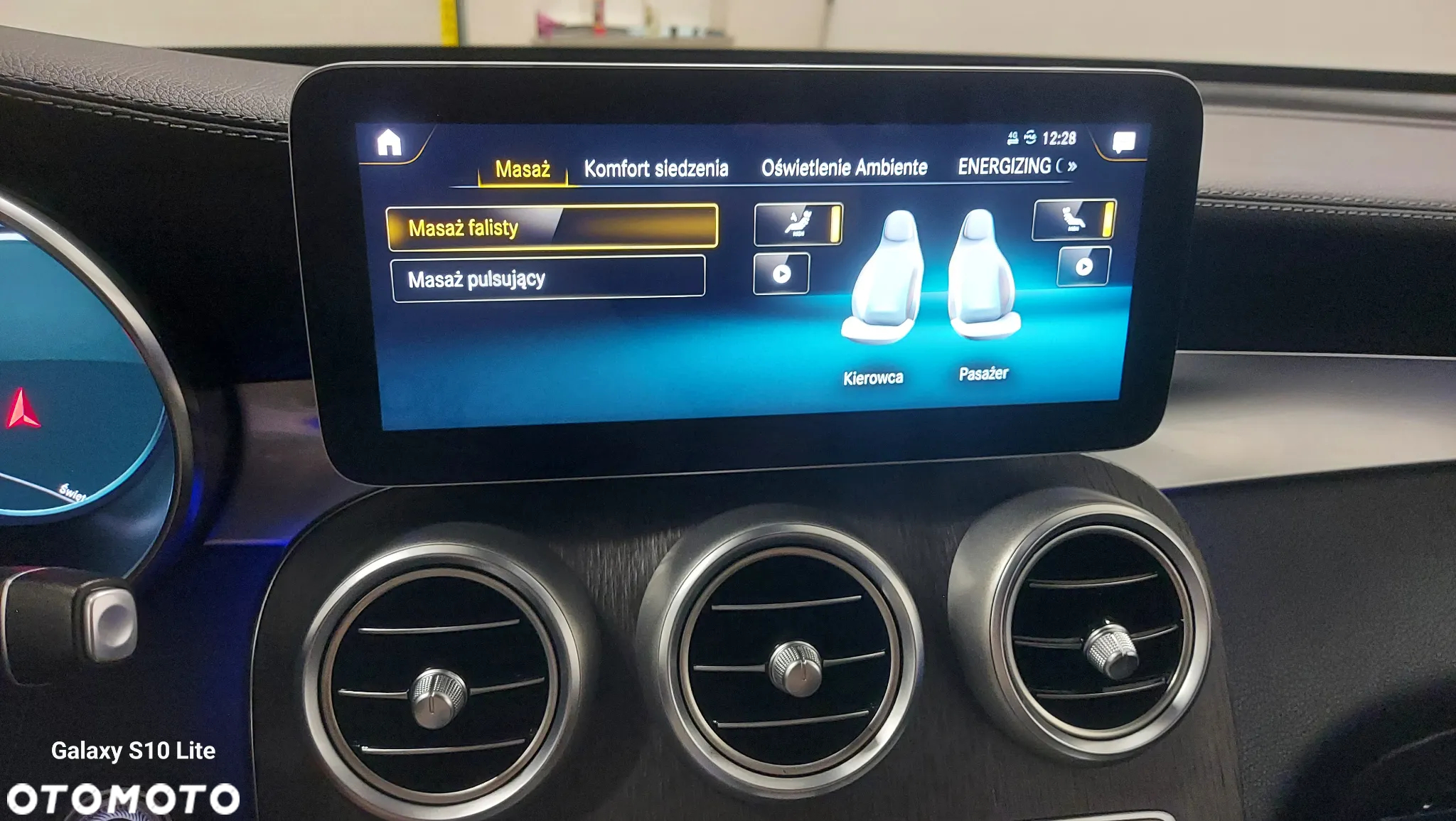 Mercedes-Benz GLC 220 d 4Matic 9G-TRONIC AMG Line Plus - 25