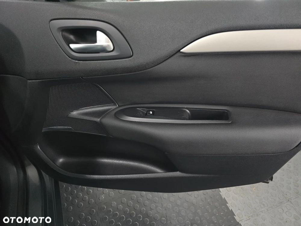 Citroën C4 VTi 120 Style - 21